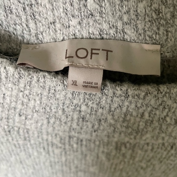 Women’s Extra Large Loft Sweater - Gray - Picture 2 of 4